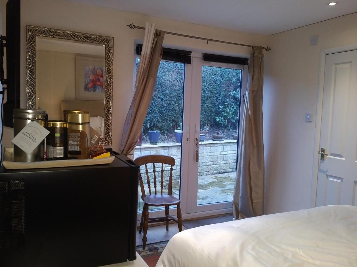 Bed and Breakfast Sunny Patch Stroud  Exteriér fotografie